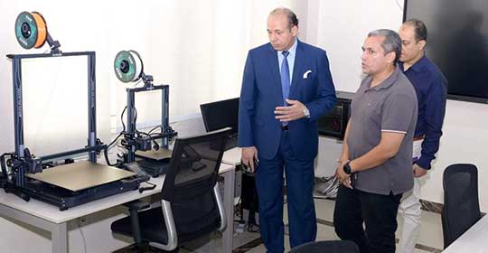 رئيس جامعة المنصورة الأهلية يتفقد العملية الدراسية بالجامعة والسكن الطلابي
