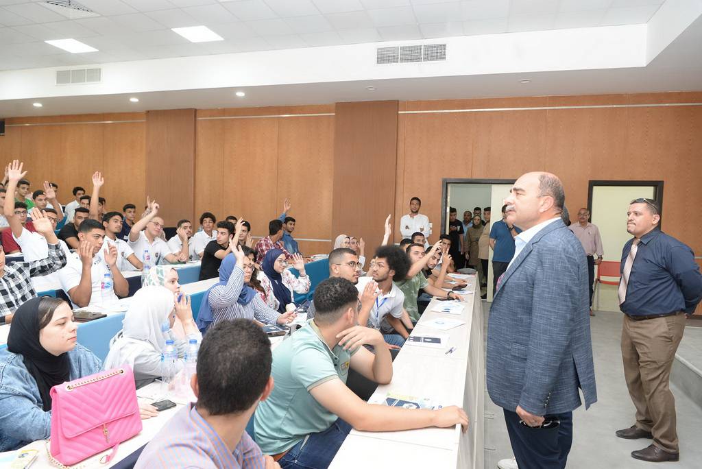 جامعة المنصورة الاهلية تستقبل طلابها في العام الدراسي الجديد